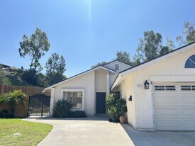 1389 Oriole Pl in Chula Vista, CA - Building Photo