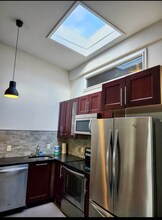1614 17th St SE, Unit APT3 in Washington, DC - Building Photo - Building Photo