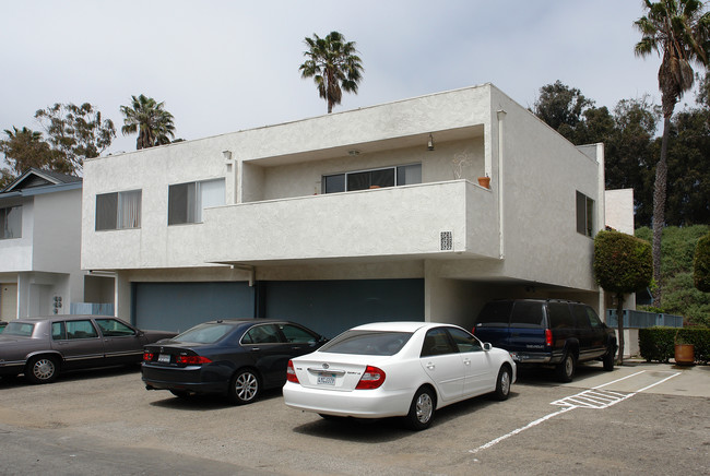 2721-2727 Harbor Blvd in Ventura, CA - Building Photo - Building Photo