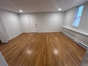 504 E Broadway, Unit 19G in Boston, MA - Building Photo - Building Photo