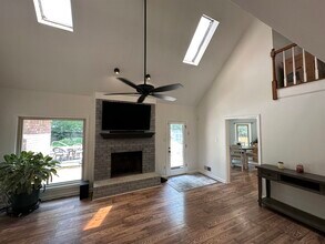 9118 Fox Ridge Rd in Germantown, TN - Building Photo - Building Photo