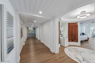 11125 Gulf Shore Dr in Naples, FL - Building Photo - Building Photo