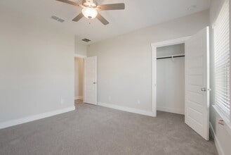 10930 Keaton Landing Dr in Houston, TX - Building Photo - Building Photo