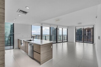 1300 S Miami Ave in Miami, FL - Building Photo - Building Photo