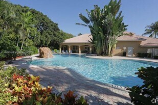 5570 NW 61st St in Coconut Creek, FL - Building Photo
