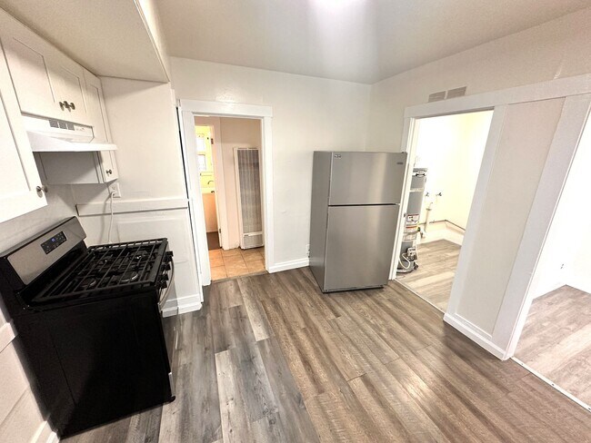 1331 83rd Ave in Oakland, CA - Building Photo - Building Photo