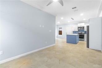 3406 Frio Ave-Unit -2 in McAllen, TX - Building Photo - Building Photo