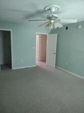 5516 Lakeshore Dr in Columbia, SC - Building Photo - Building Photo