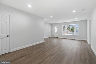 315 Ogden Sta Rd in Wenonah, NJ - Building Photo - Building Photo