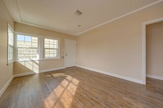 914 S 4th St in Las Vegas, NV - Building Photo - Building Photo