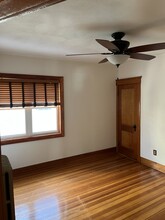 66 Gale St, Unit Spacious 2 bedroom in Malden, MA - Foto de edificio - Building Photo