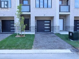 292 Vine St in St Catharines, ON - Building Photo
