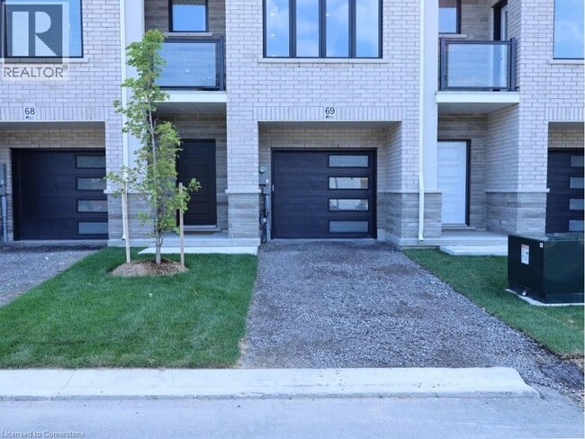 property at 292 Vine St