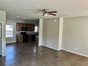 1905 County Rd 429 in Cleburne, TX - Building Photo - Building Photo