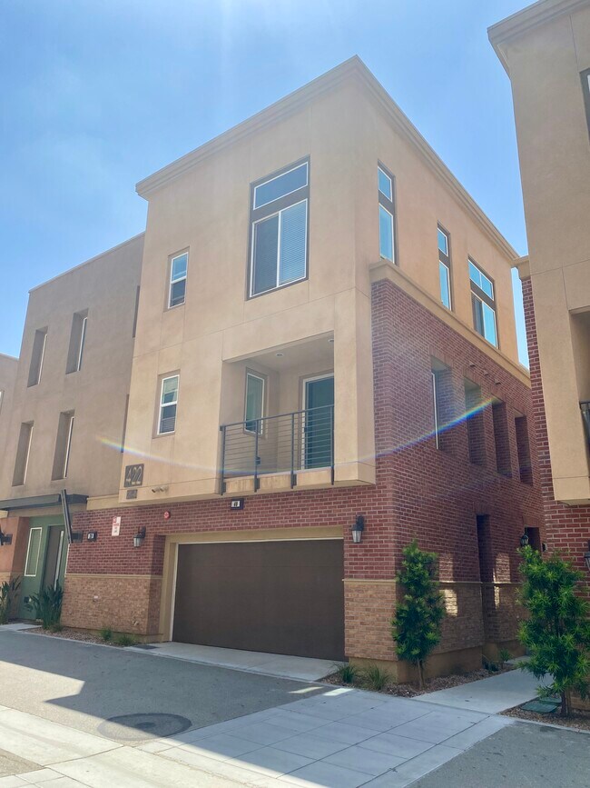 422 W Route 66 Rentals in Glendora, CA