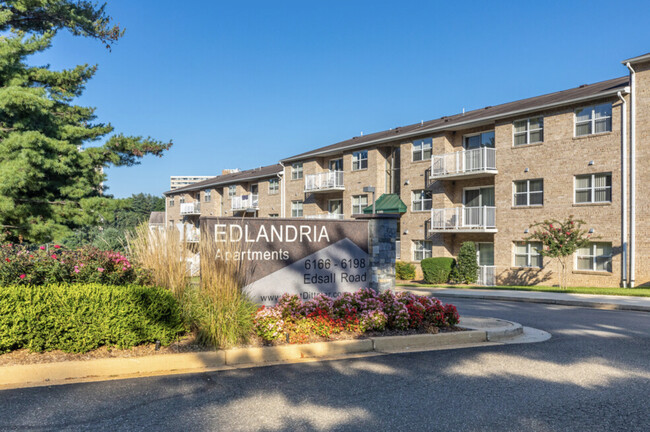 Edlandria in Alexandria, VA - Building Photo - Building Photo