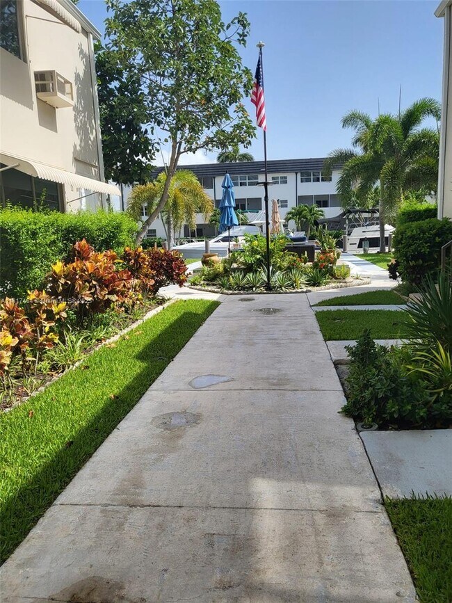 901 N Birch Rd in Fort Lauderdale, FL - Building Photo - Building Photo
