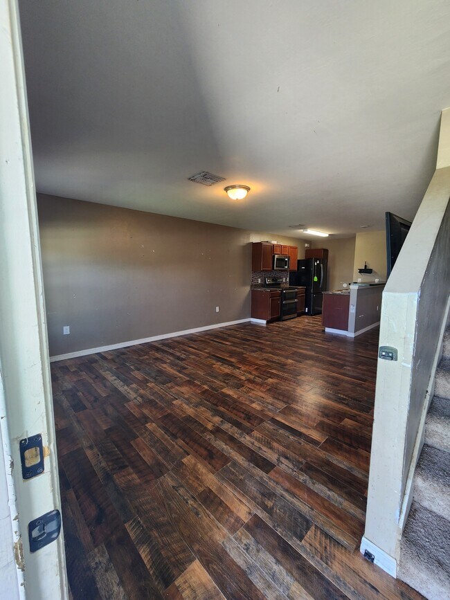 2921 NE 6th Terrace in Cape Coral, FL - Building Photo - Building Photo