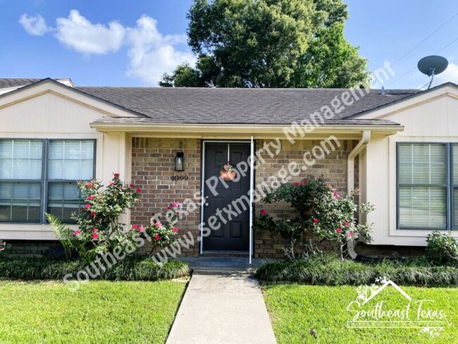 property at 1099 Sunmeadow Dr