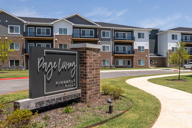 Page Living at Pinnacle Hills in Rogers, AR - Building Photo - Building Photo