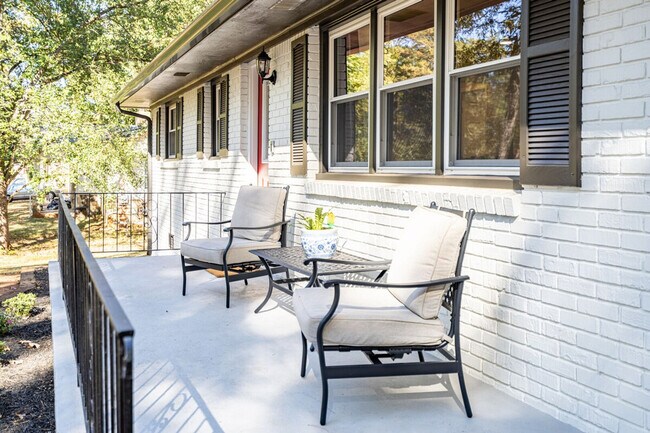 8 Ridgeway Dr in Cartersville, GA - Building Photo - Building Photo