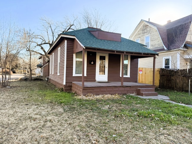 1250 N Jefferson Ave in Wichita, KS - Foto de edificio - Building Photo