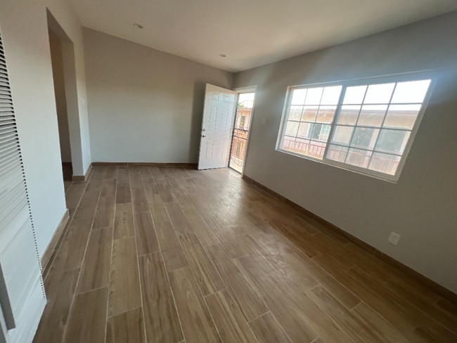 9514 Avalon Blvd in Los Angeles, CA - Building Photo - Building Photo