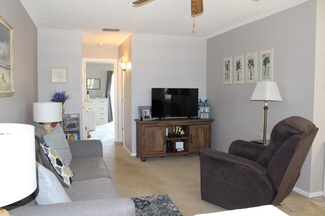 30 Lake Vista Trail in Port St. Lucie, FL - Building Photo - Building Photo