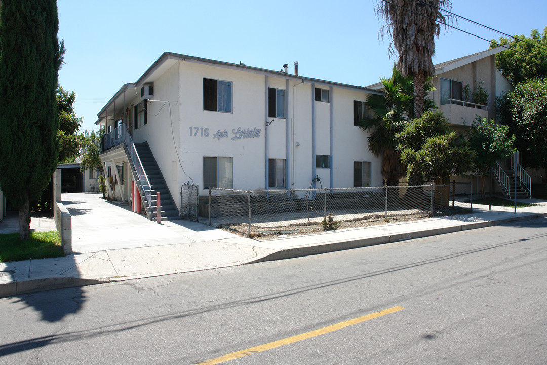 Lorraine in Burbank, CA - Building Photo