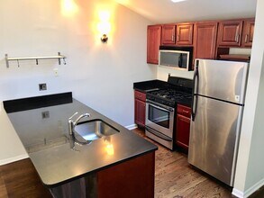 725 S 17th St in Philadelphia, PA - Building Photo - Building Photo
