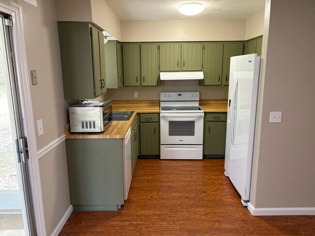 4201 Woodhill Ct in Tallahassee, FL - Building Photo - Building Photo