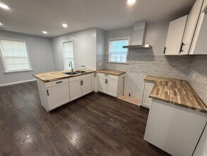 1031 N Belvedere Blvd in Memphis, TN - Building Photo - Building Photo