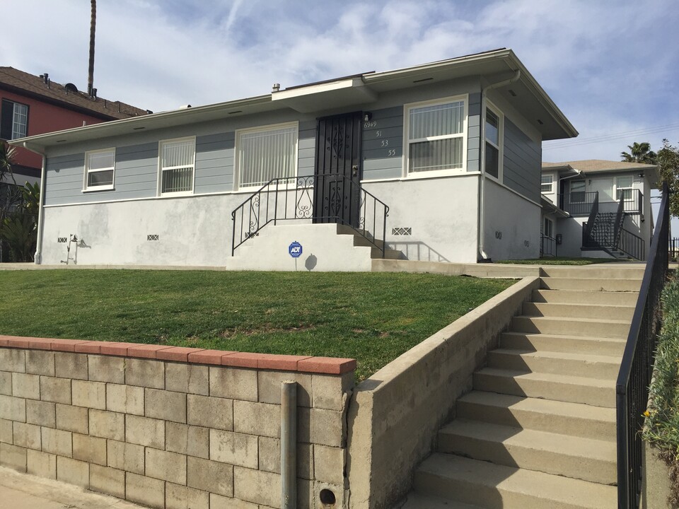 6949 Kittyhawk Ave, Unit 6949 in Los Angeles, CA - Foto de edificio