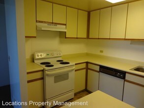 876 Curtis St-Unit -#802 in Honolulu, HI - Building Photo - Building Photo