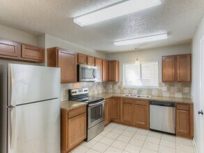 3071 Bloomsbury Dr in Kissimmee, FL - Building Photo - Building Photo