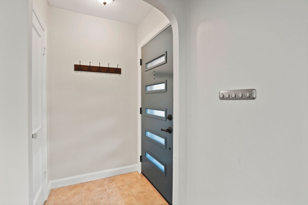 2214 13th St NE in Washington, DC - Building Photo