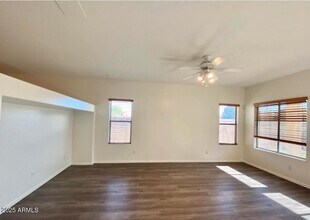 3323 E Roadrunner Dr in Chandler, AZ - Building Photo - Building Photo