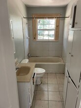 2630 Lindholm St in Shreveport, LA - Building Photo - Building Photo