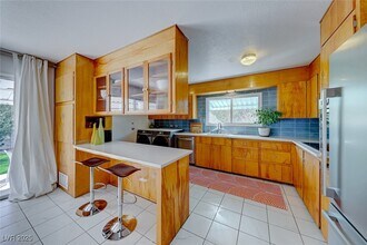 1245 S 15th St in Las Vegas, NV - Building Photo - Building Photo