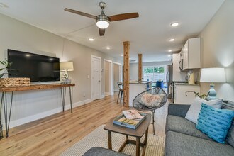 219 Fayetteville St in Asheville, NC - Building Photo - Building Photo