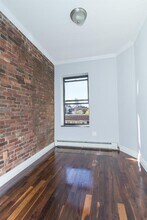 124 Ridge St, Unit 8 in New York, NY - Building Photo - Building Photo