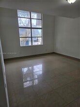 8007 W 6th Ave in Hialeah, FL - Building Photo - Building Photo