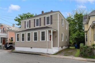 53 Warner St in Newport, RI - Building Photo - Building Photo