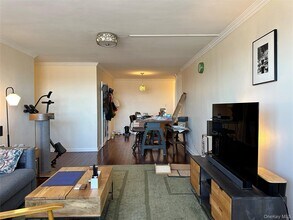 102-10 66th Rd in Queens, NY - Building Photo - Building Photo