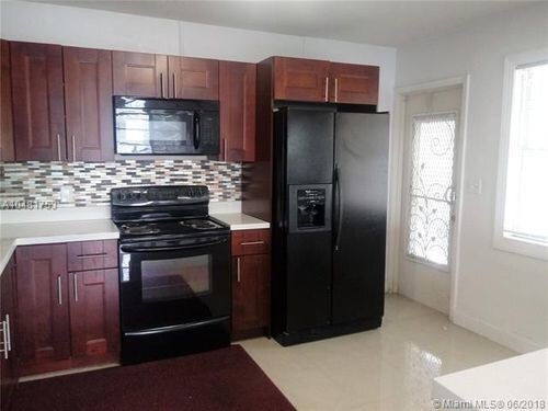 1830 Cleveland St-Unit -8 in Hollywood, FL - Building Photo