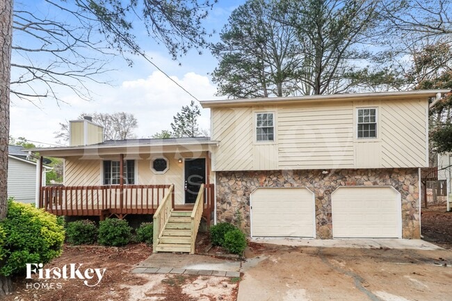 property at 1705 Olde Oak Dr