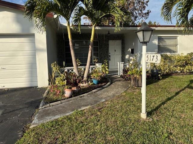 5173 NW 43rd Ct, Unit 143-BEast in Lauderdale Lakes, FL - Building Photo - Building Photo