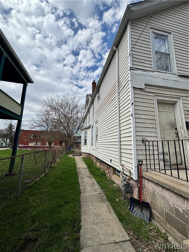 510 6th St in Niagara Falls, NY - Building Photo - Building Photo