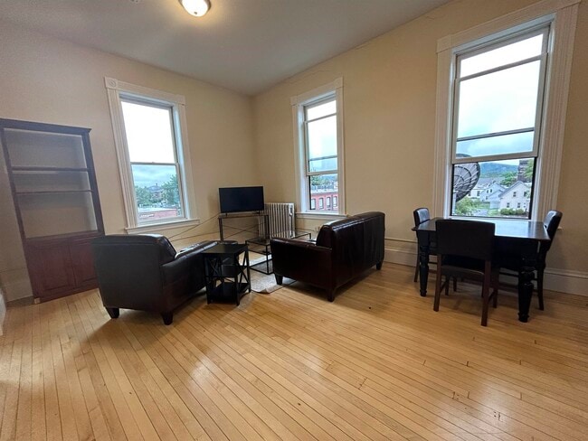 101 Main St in Keene, NH - Building Photo - Building Photo