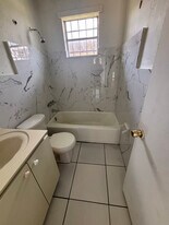 1413 NW 8th Ave in Florida City, FL - Building Photo